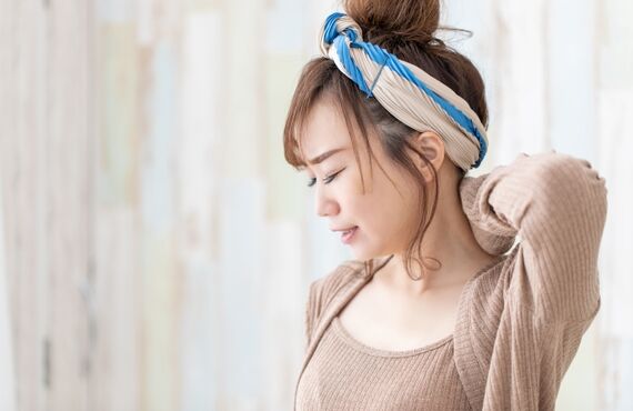 首の痛みでお悩みなら、骨格・内臓、動きを整え、健康をトータルサポートする【六甲もり鍼灸整体院】まで